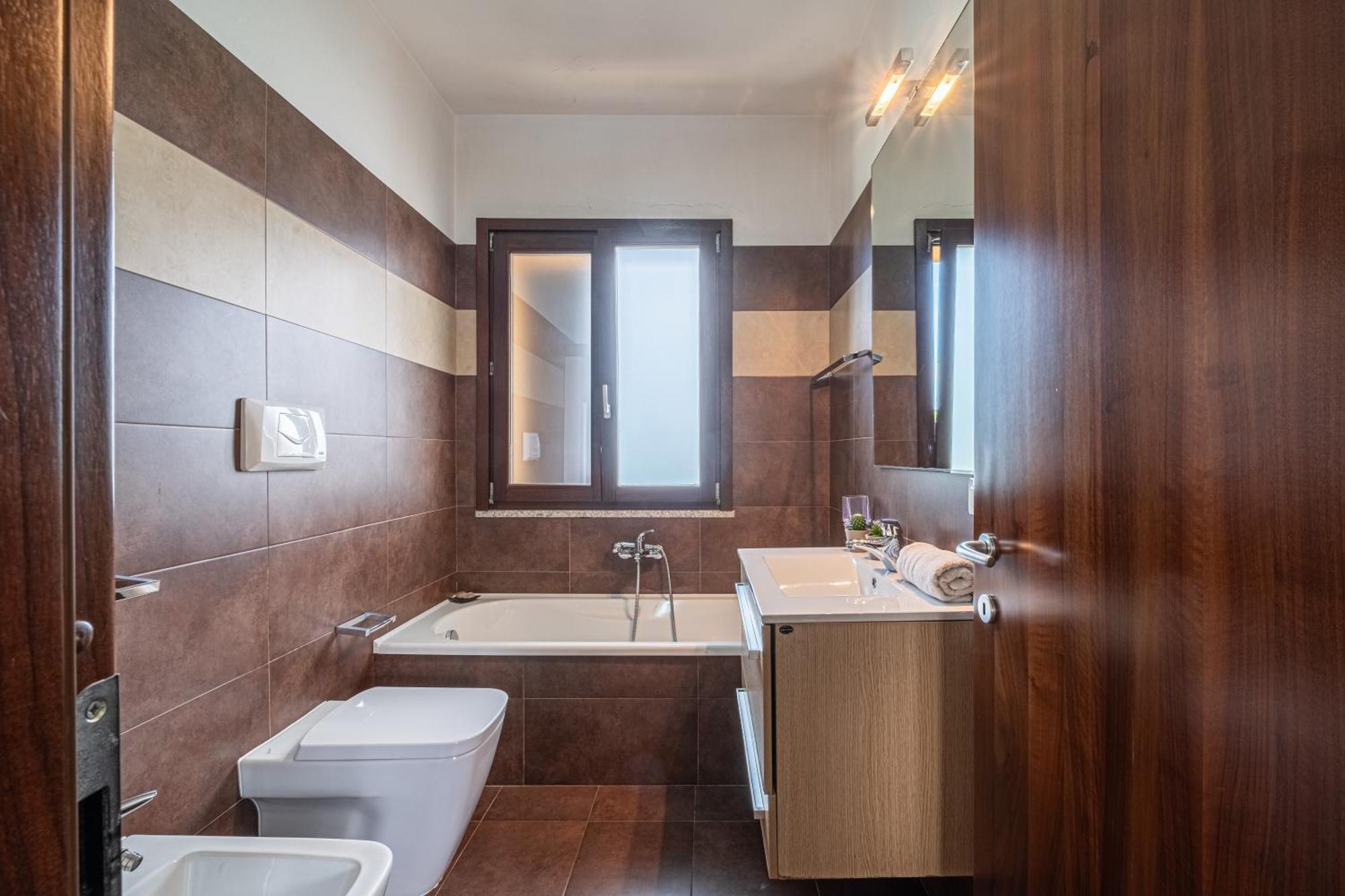 Butterfly Apartment Cagliari - Self Check-In, No Kitchen المظهر الخارجي الصورة