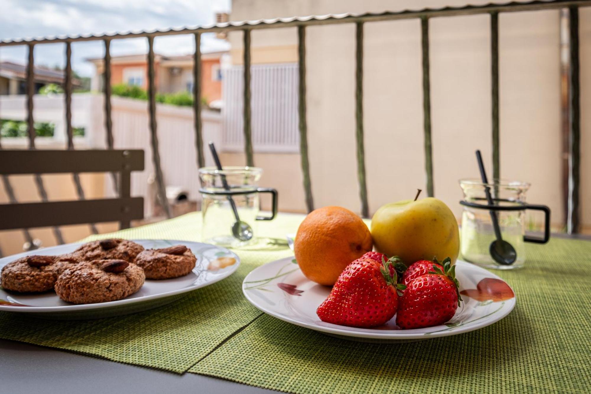 Butterfly Apartment Cagliari - Self Check-In, No Kitchen المظهر الخارجي الصورة